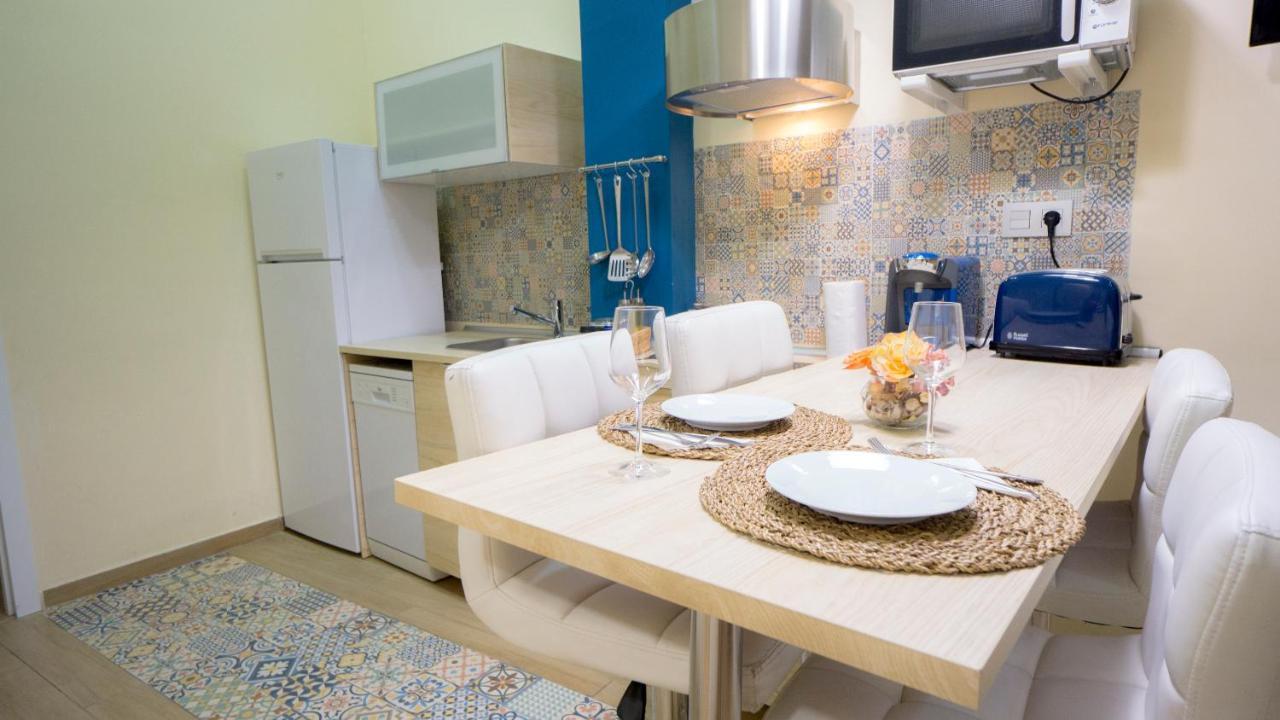 Deluxe Apartment In La Giralda เซบีญา ภายนอก รูปภาพ